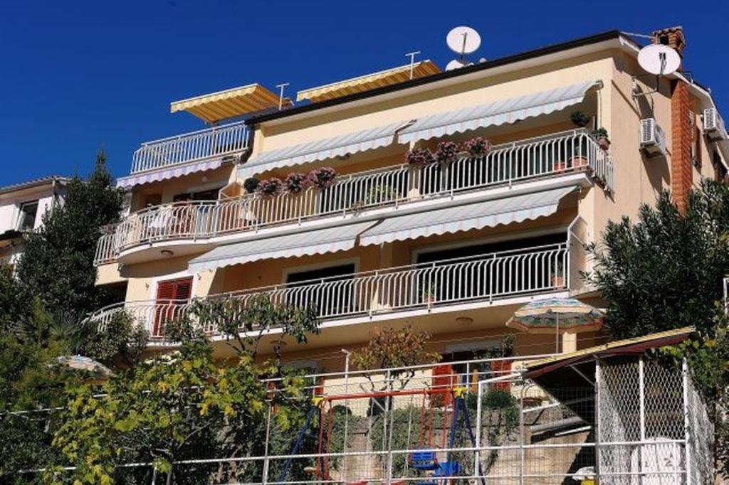 Apartments And Rooms With Parking Space Rabac, Labin - 12368 외부 사진